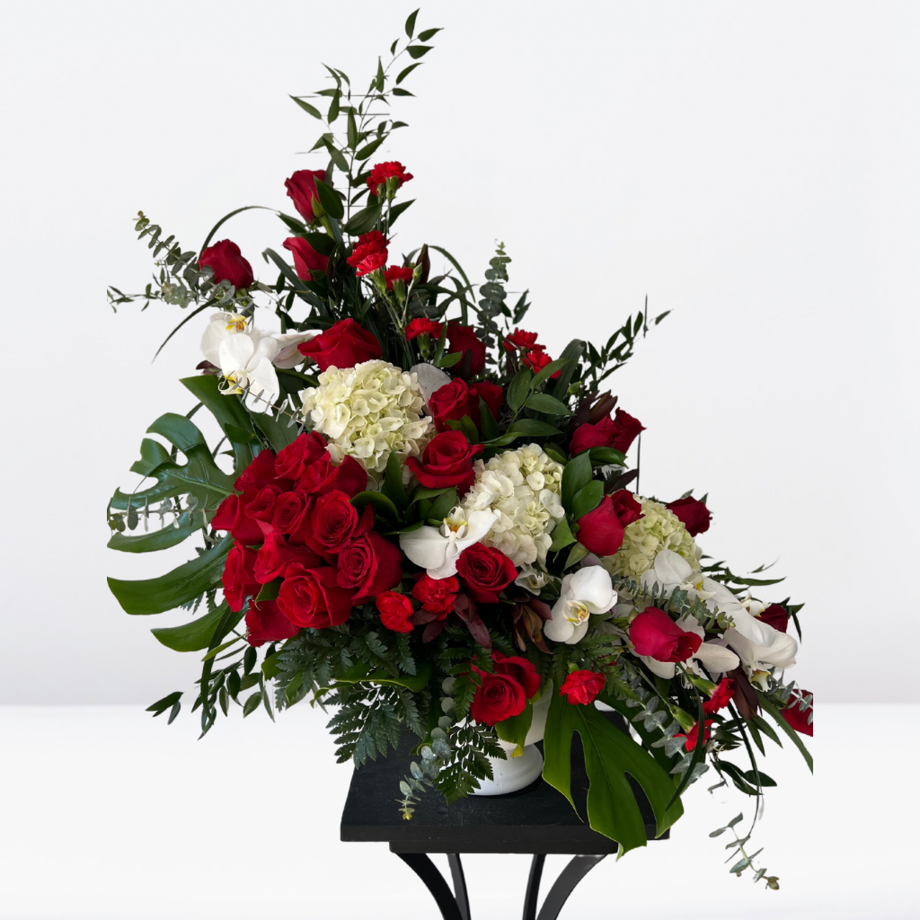 Moon of Elegant Design – MERCY'S FLOWERS, Miami FL