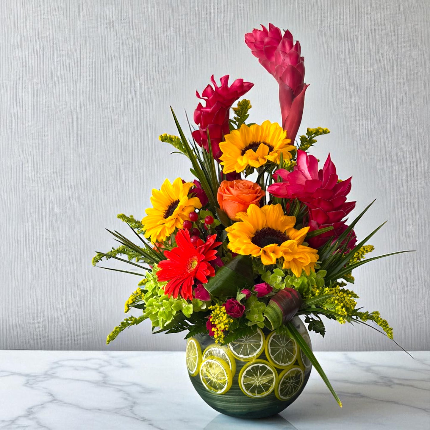 Round Tropical Breeze – MERCY'S FLOWERS, Miami FL