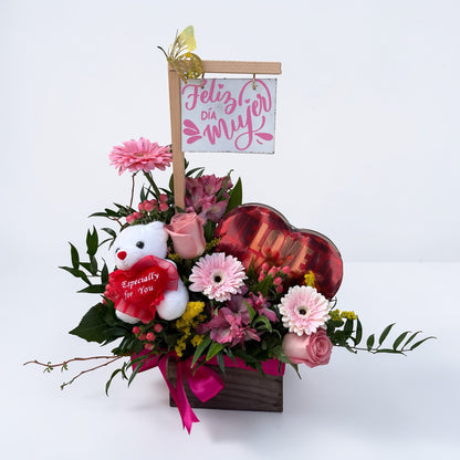 Blush & Love – MERCY'S FLOWERS, Miami FL