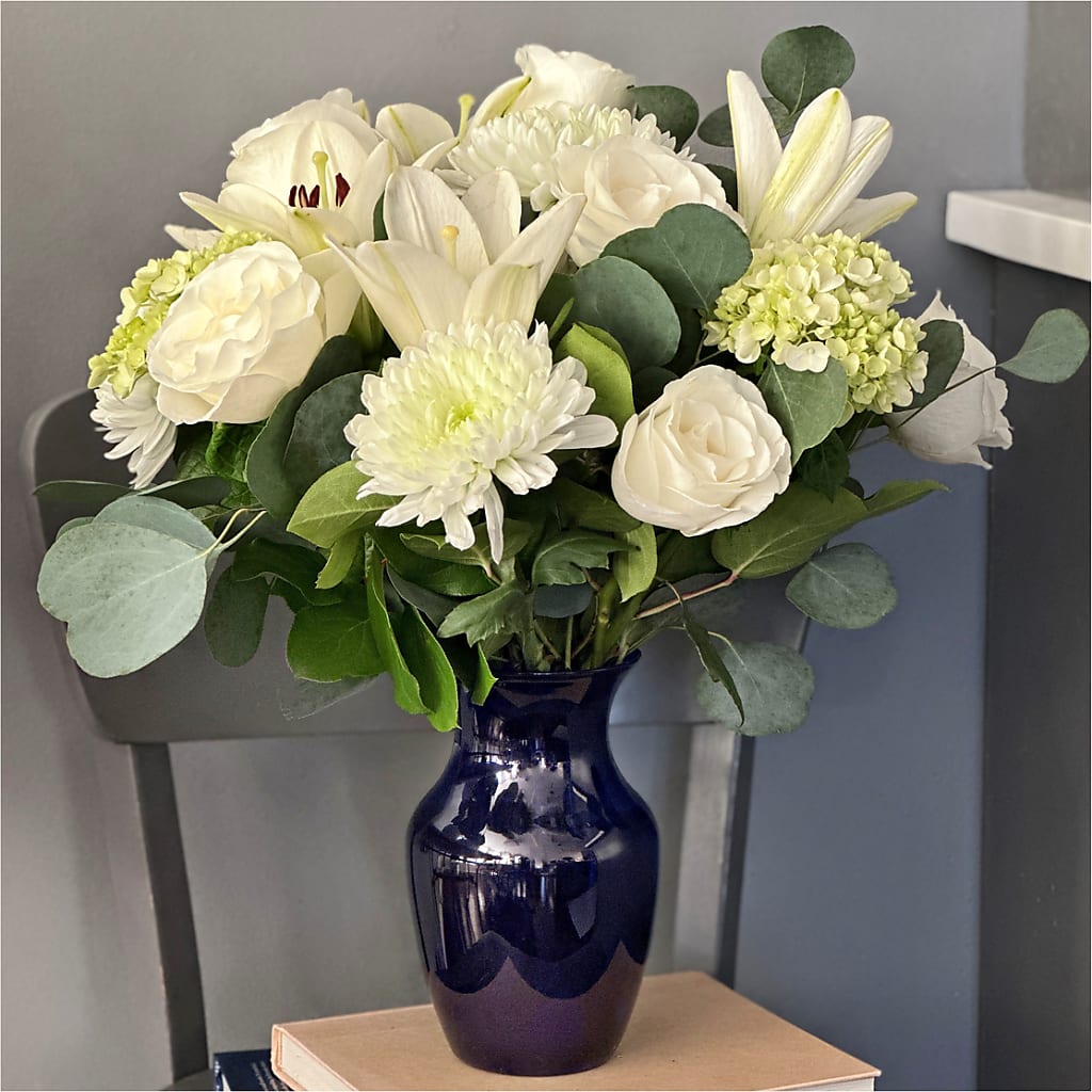 Snowy Dreams Bouquet – MERCY'S FLOWERS, Miami FL