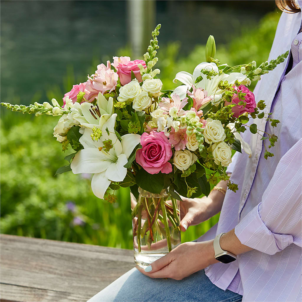 Fondly Bouquet – MERCY'S FLOWERS, Miami FL